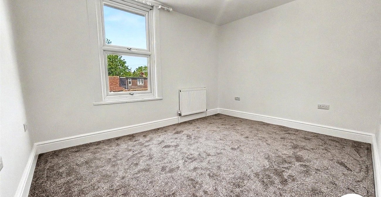 3 bedroom house to rent in Chatham | Robinson Michael & Jackson