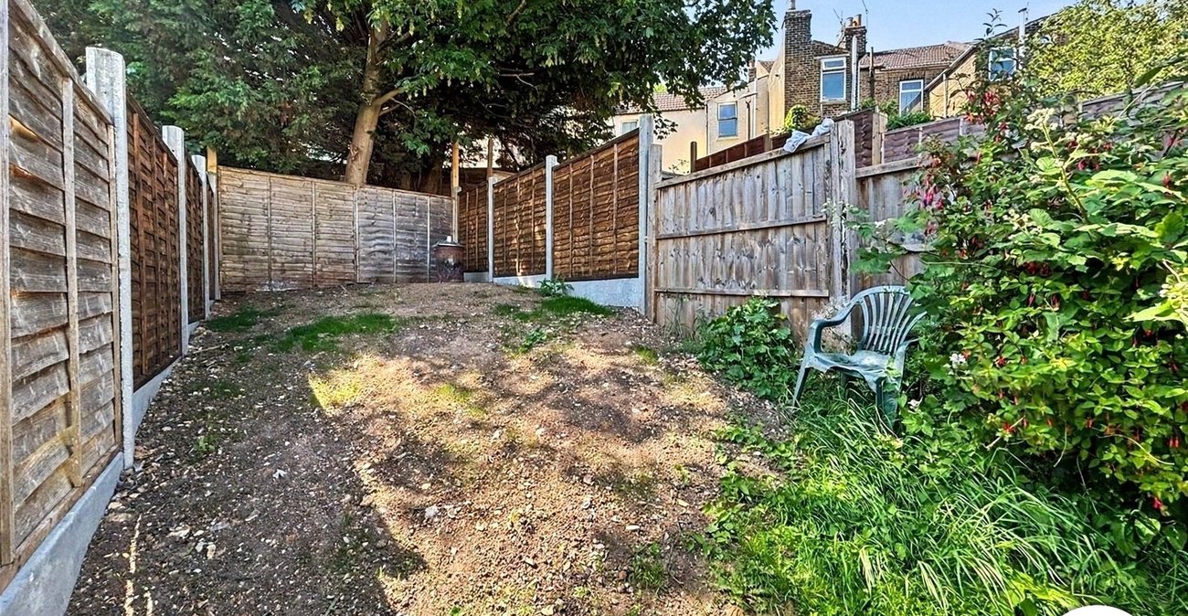 3 bedroom house to rent in Chatham | Robinson Michael & Jackson