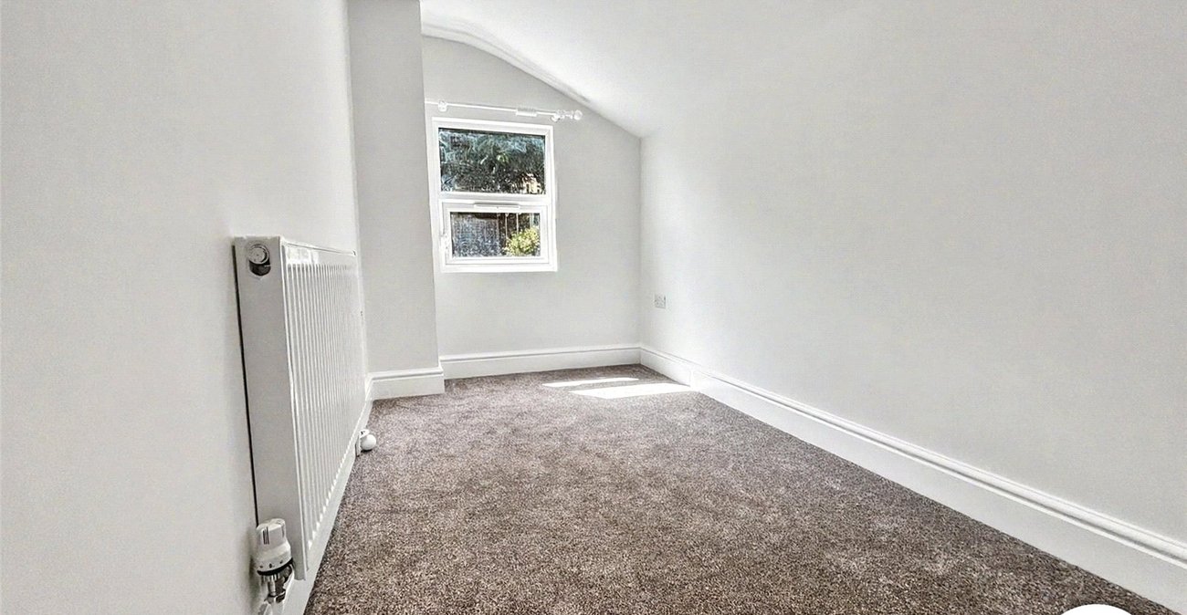 3 bedroom house to rent in Chatham | Robinson Michael & Jackson
