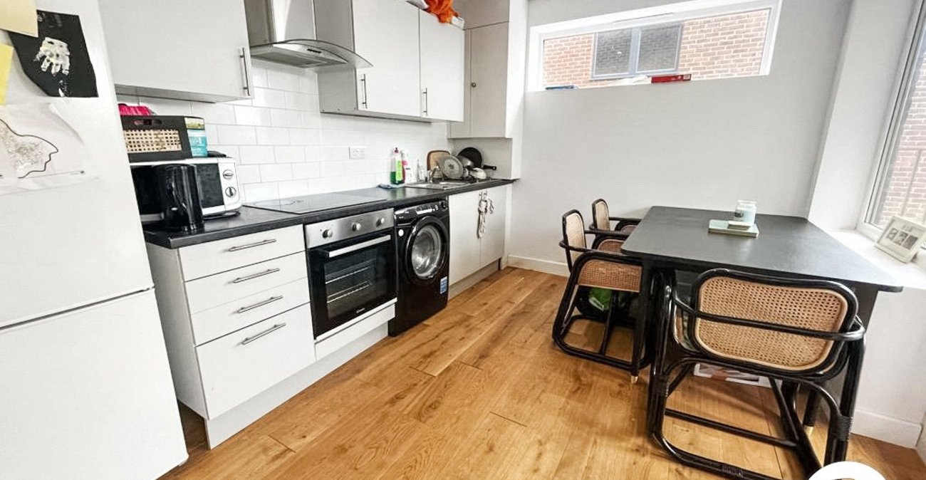 2 bedroom property to rent in Chatham | Robinson Michael & Jackson