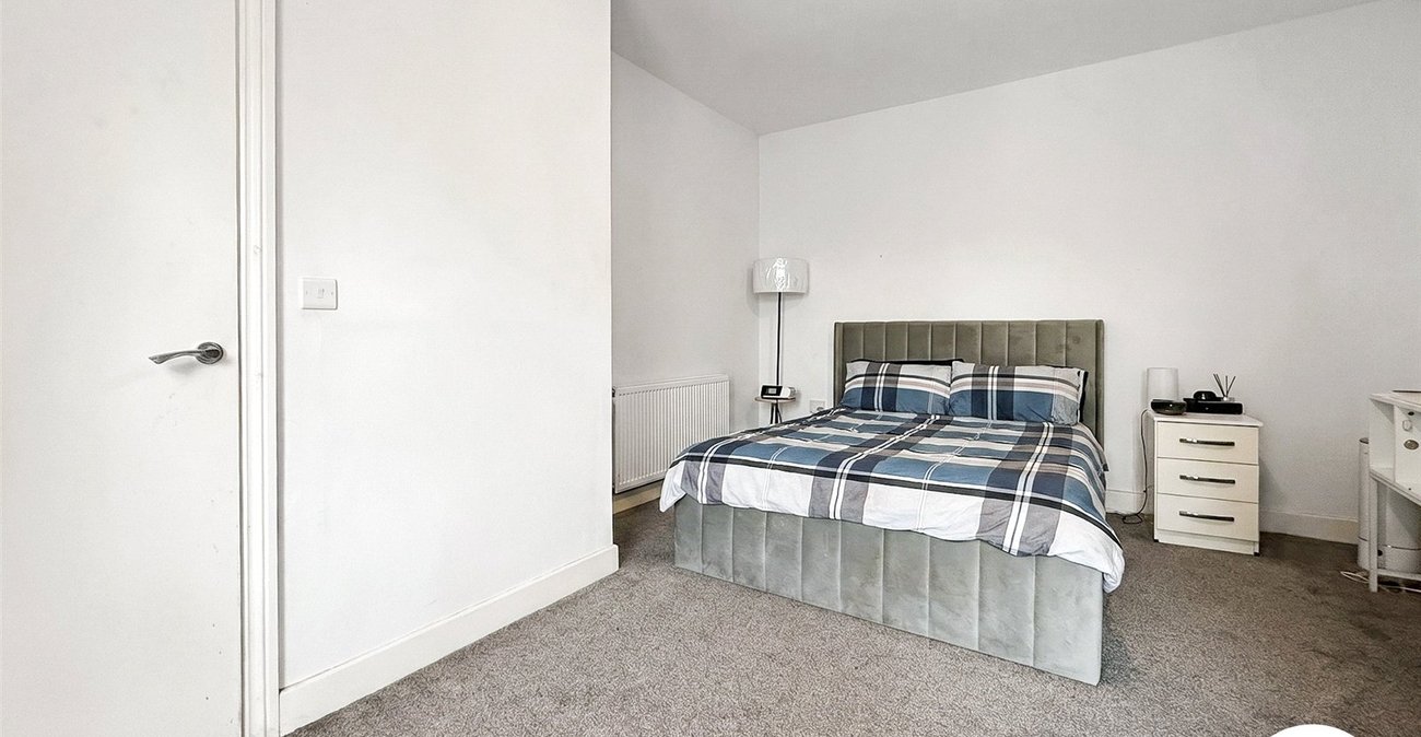 1 bedroom property to rent in Chatham | Robinson Michael & Jackson