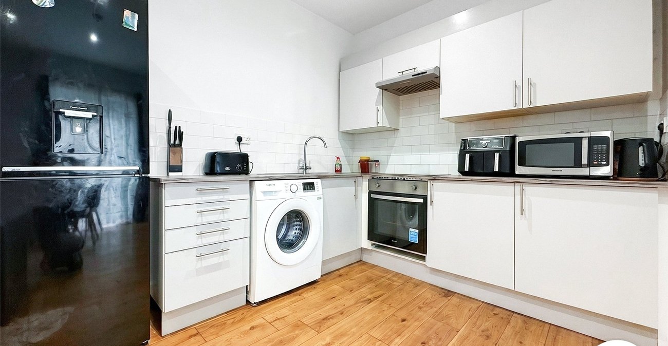 1 bedroom property to rent in Chatham | Robinson Michael & Jackson