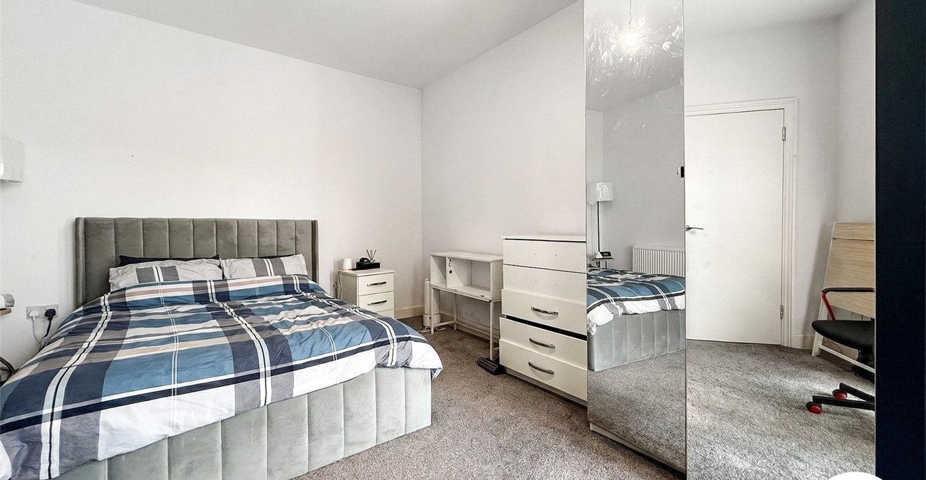 1 bedroom property to rent in Chatham | Robinson Michael & Jackson