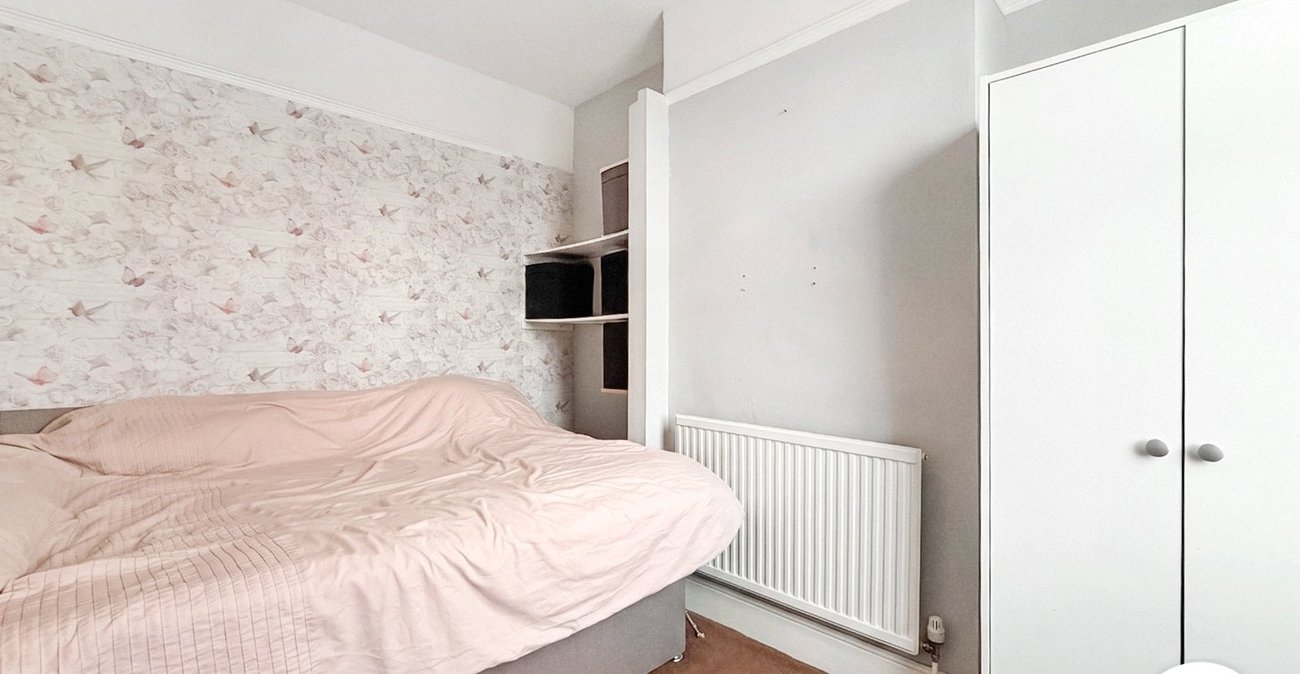2 bedroom house to rent in London | 