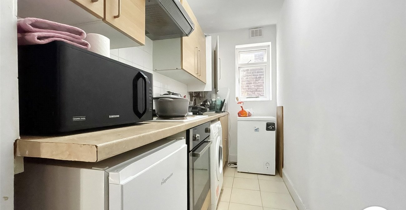 1 bedroom property to rent in Catford | Robinson Jackson