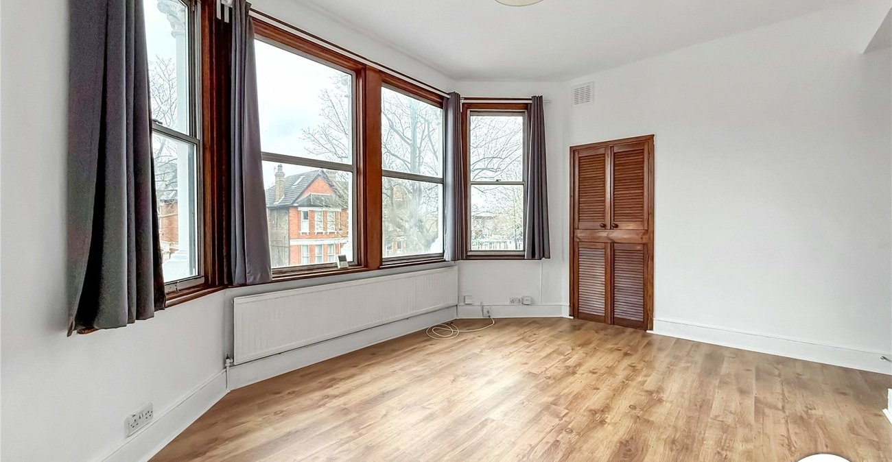 1 bedroom property to rent in Catford | Robinson Jackson
