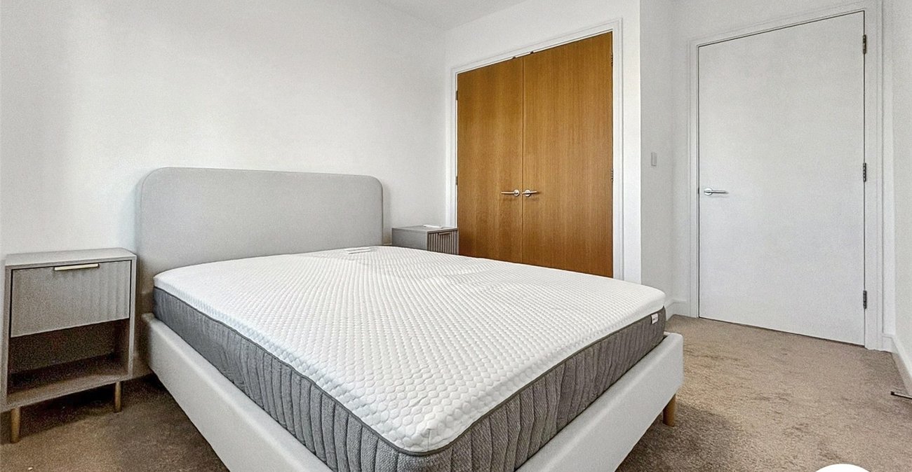 1 bedroom property to rent in London | Robinson Jackson