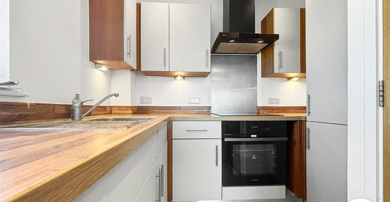 1 bedroom property to rent in London | Robinson Jackson