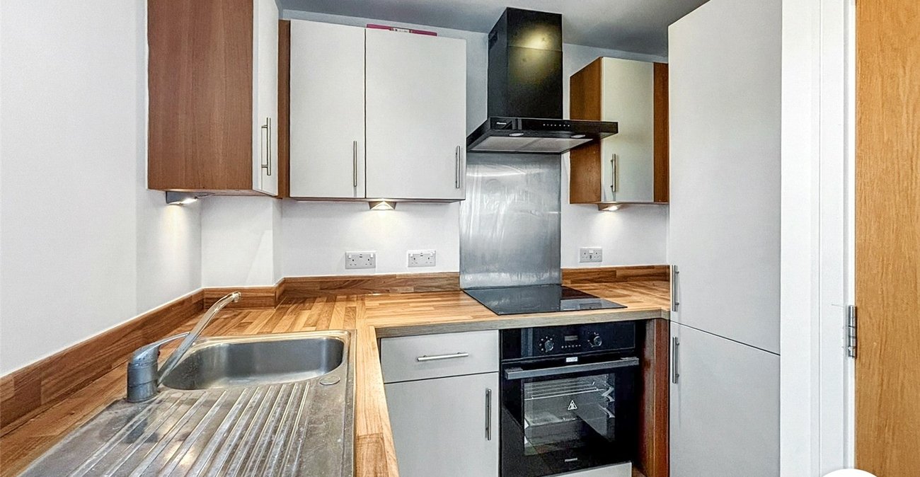 1 bedroom property to rent in London | Robinson Jackson