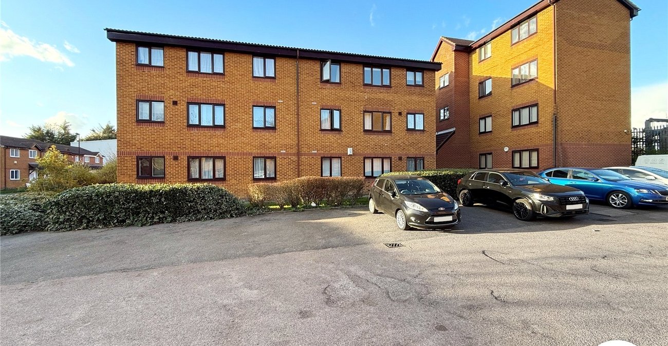 1 bedroom property to rent in London | Robinson Jackson