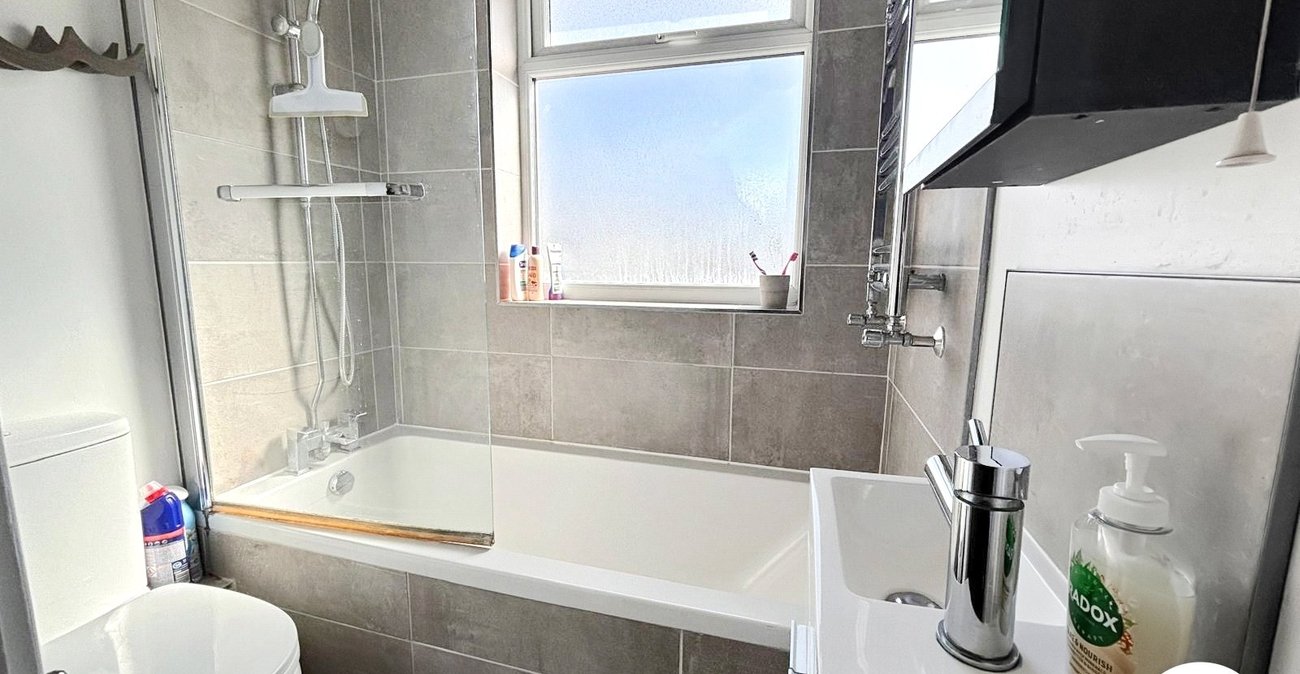 2 bedroom house to rent in Sidcup | Robinson Jackson