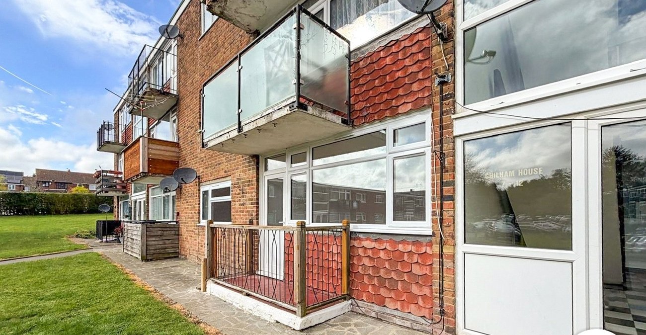 2 bedroom property to rent in Rochester | Robinson Michael & Jackson