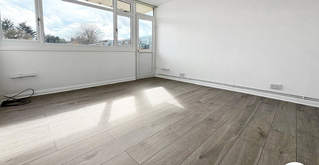 2 bedroom property to rent in Rochester | Robinson Michael & Jackson