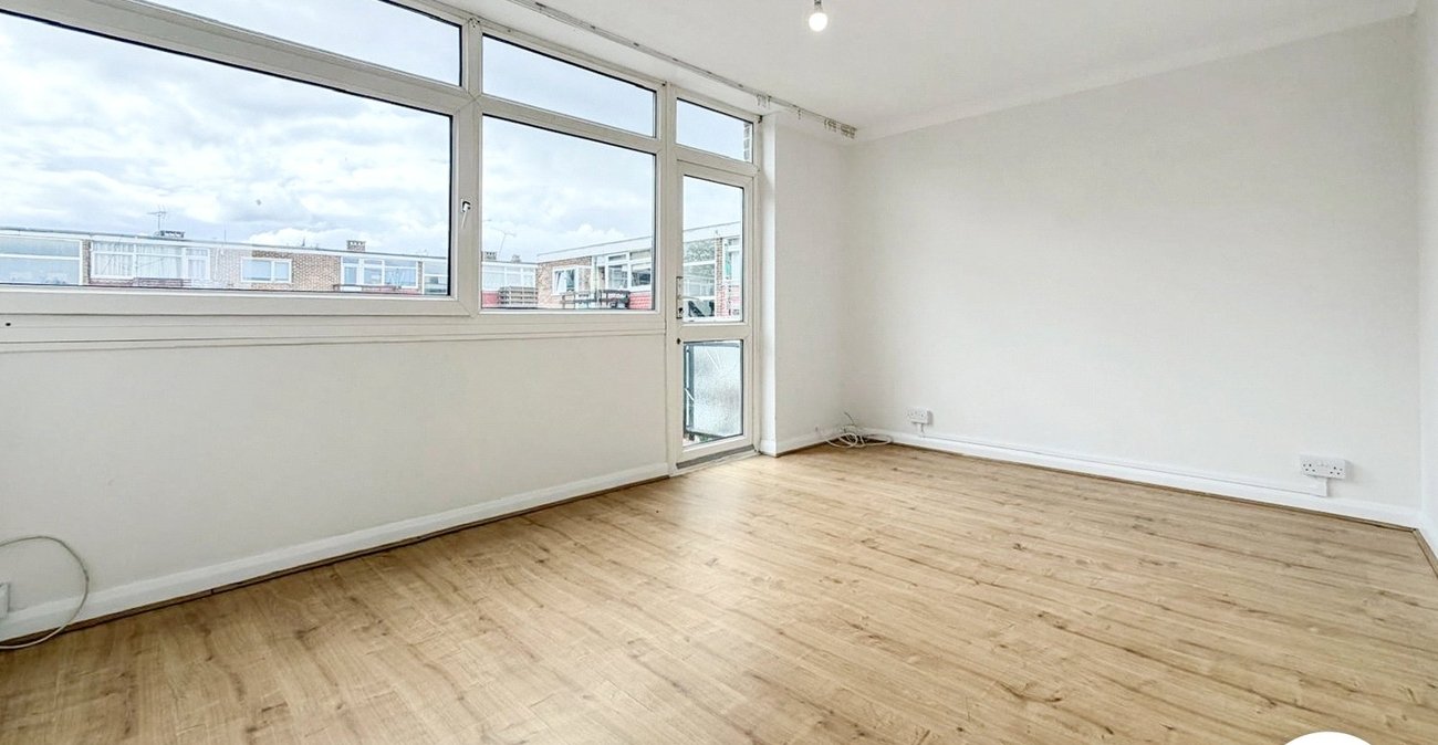 1 bedroom property to rent in Rochester | Robinson Michael & Jackson