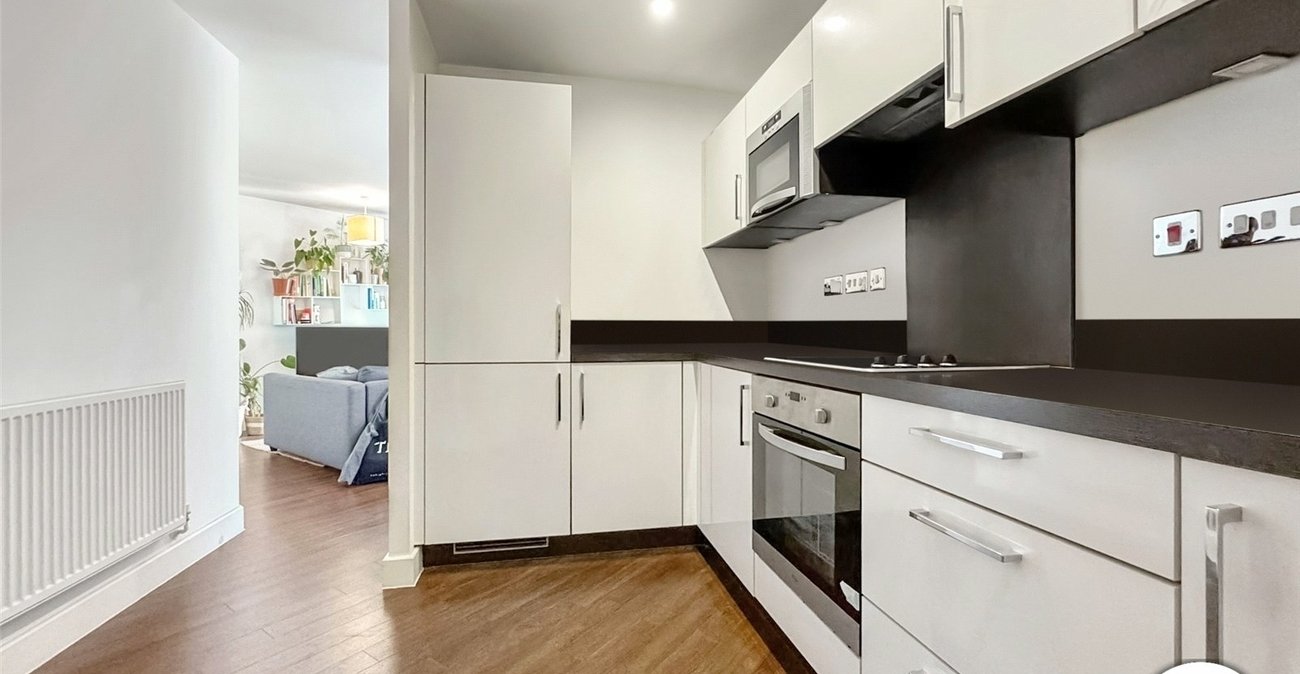 2 bedroom property to rent in Lewisham | Robinson Jackson