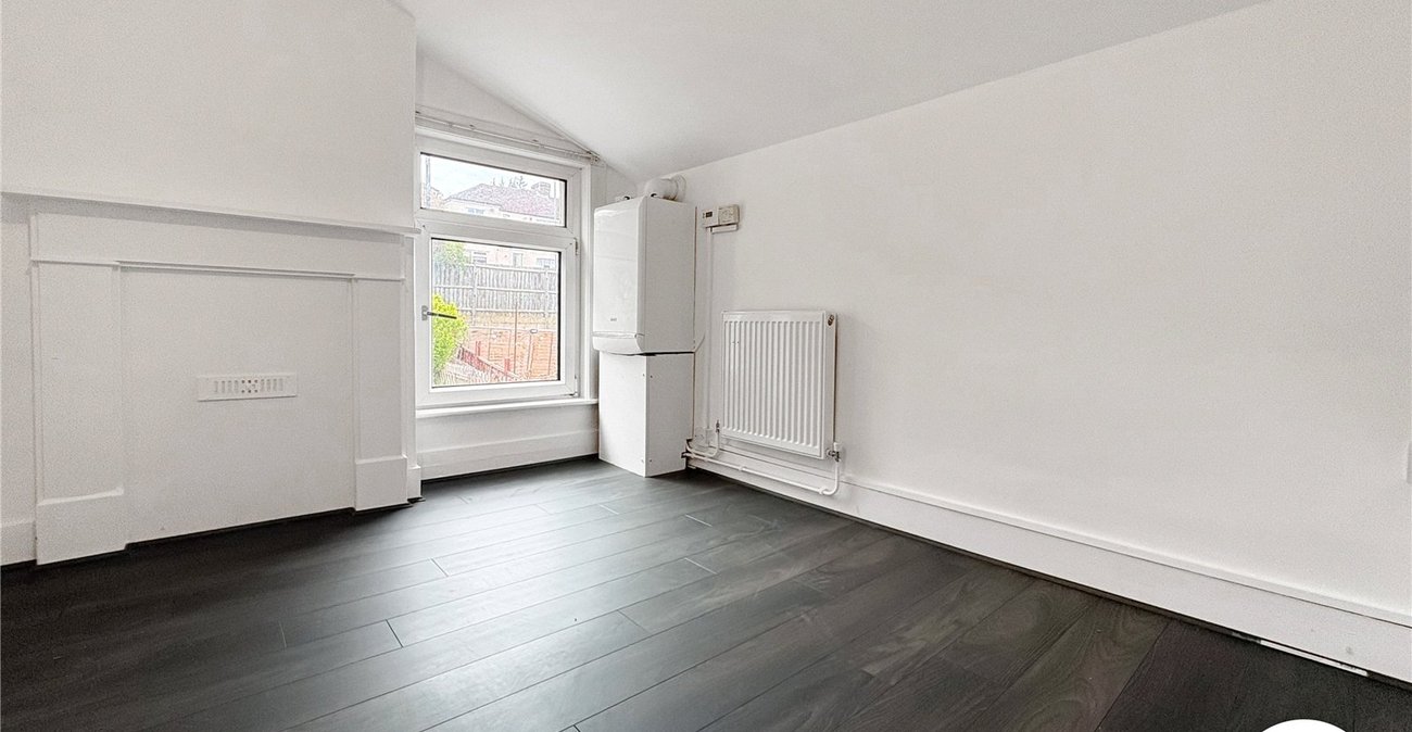 3 bedroom house to rent in Chatham | Robinson Michael & Jackson