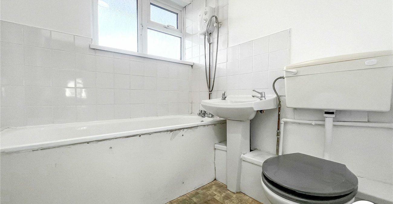 property to rent in Gillingham | Robinson Michael & Jackson