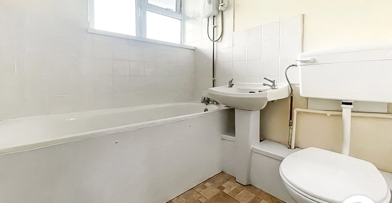 property to rent in Gillingham | Robinson Michael & Jackson