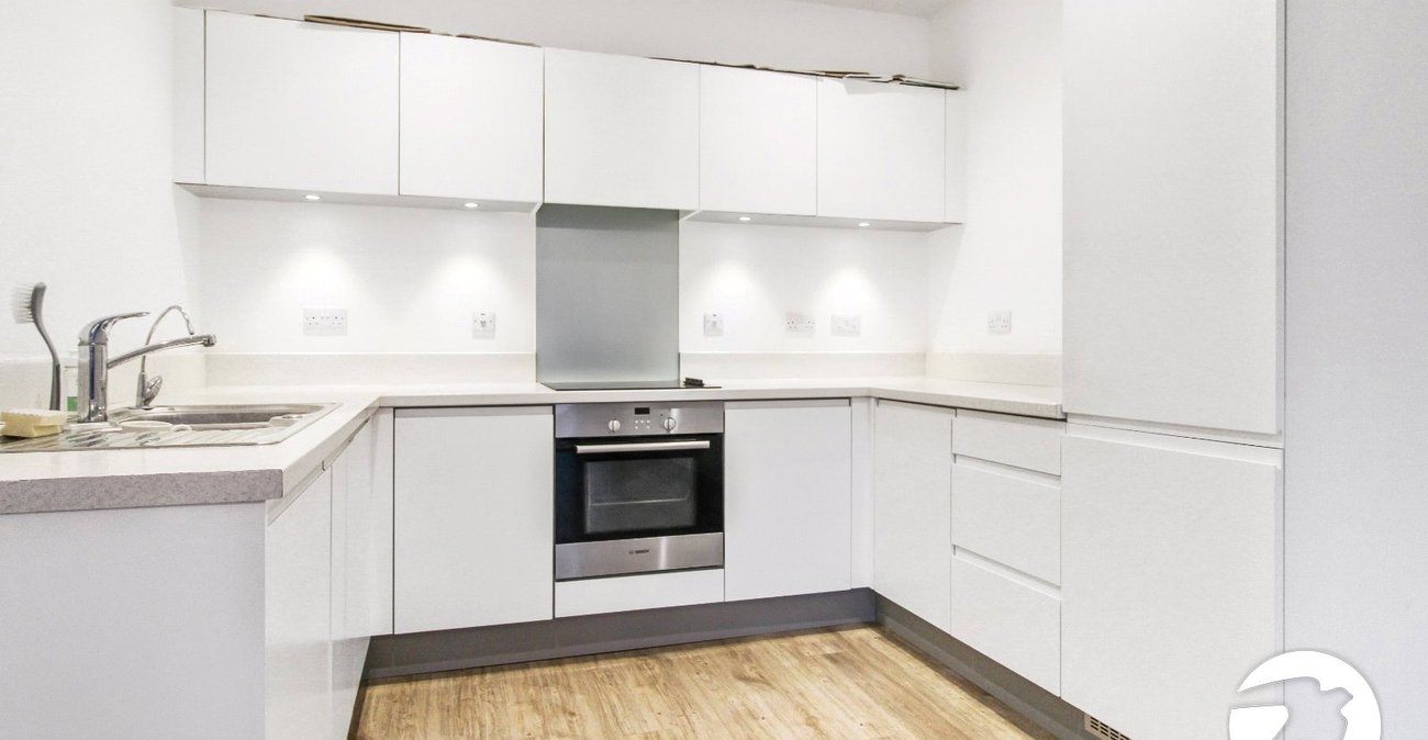 2 bedroom property to rent in Clovelly Place | Robinson Michael & Jackson