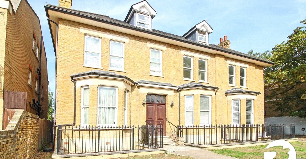 2 bedroom property to rent in Gravesend | Robinson Michael & Jackson