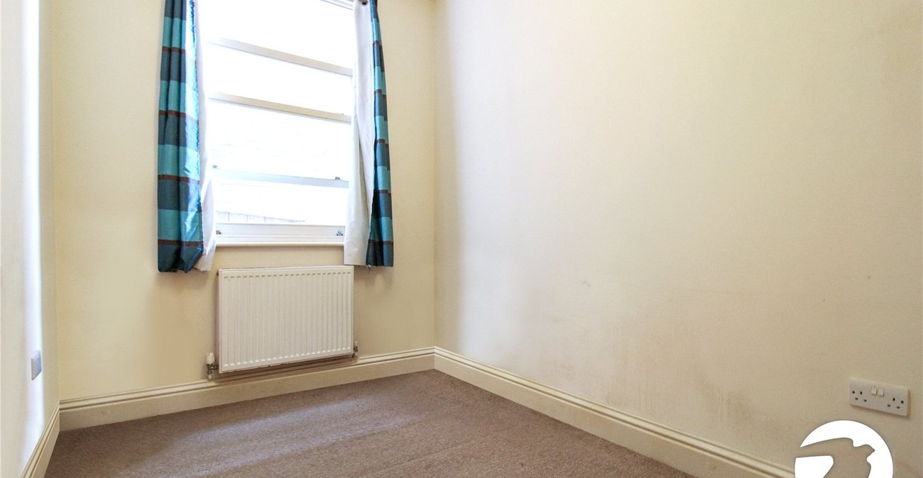 2 bedroom property to rent in Gravesend | Robinson Michael & Jackson
