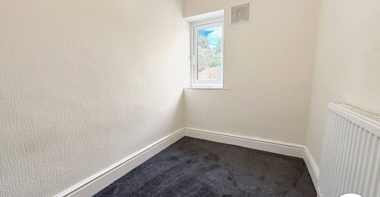 3 bedroom house to rent in Rochester | Robinson Michael & Jackson