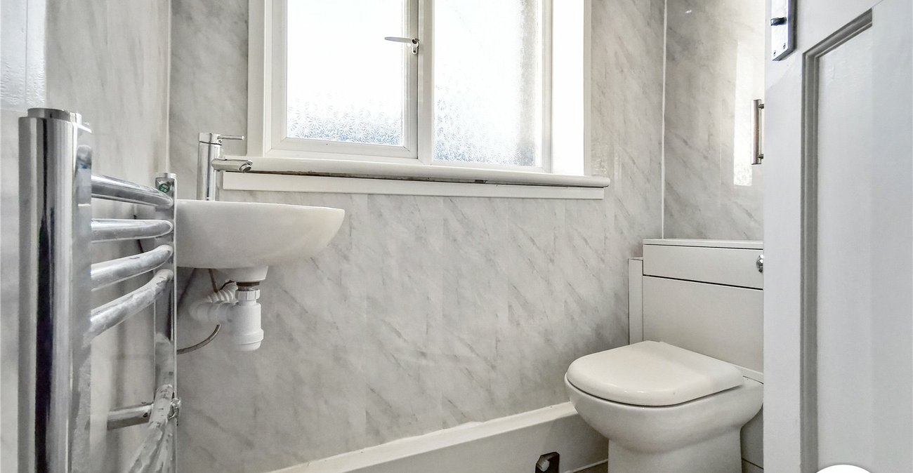 2 bedroom property to rent in Dartford | Robinson Jackson
