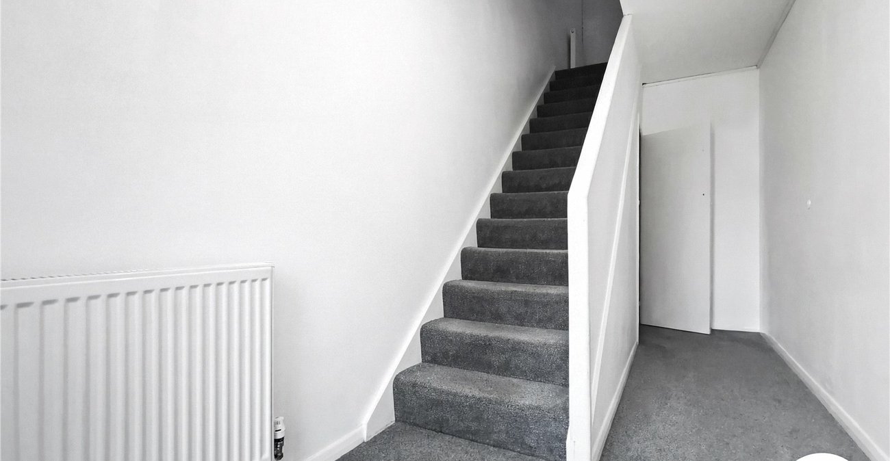 2 bedroom property to rent in Dartford | Robinson Jackson