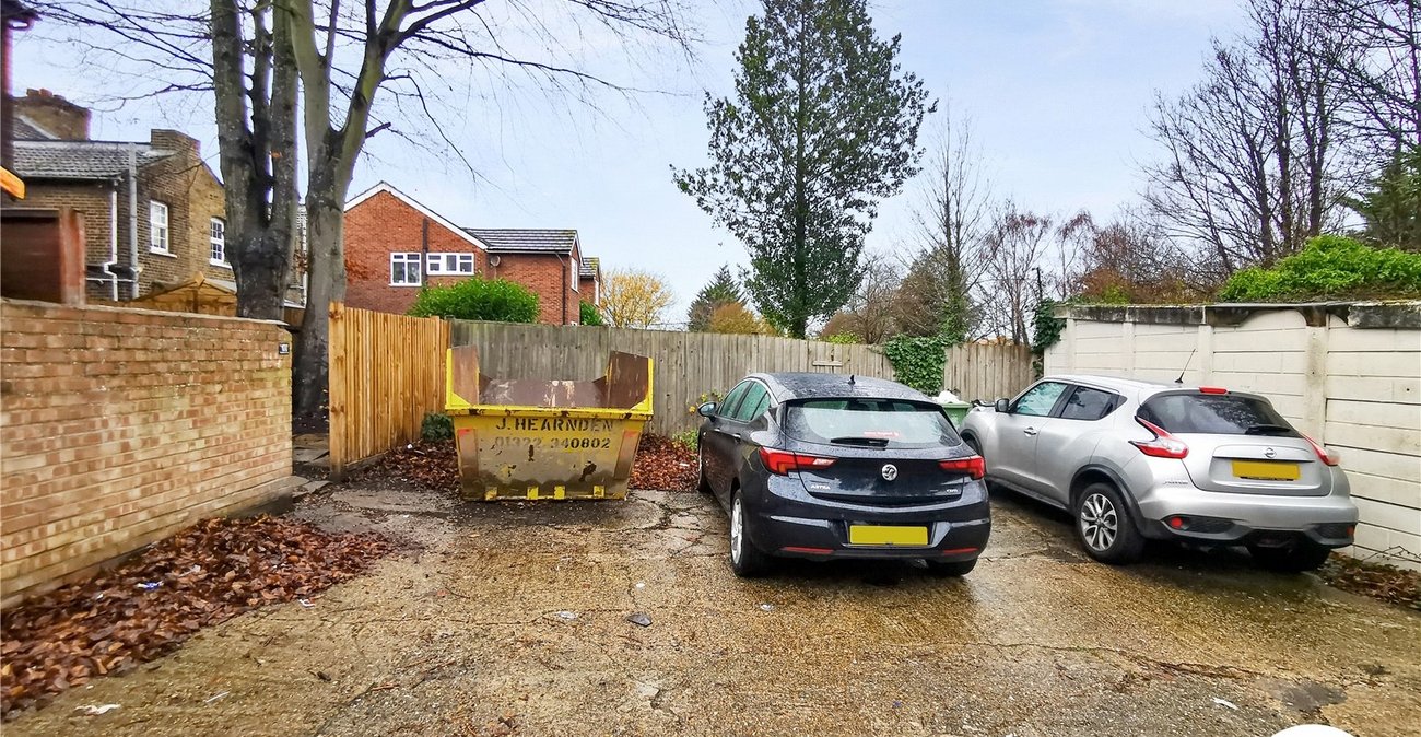 2 bedroom property to rent in Dartford | Robinson Jackson