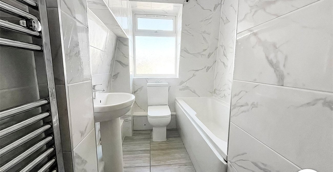 2 bedroom property to rent in Bexleyheath | Robinson Jackson