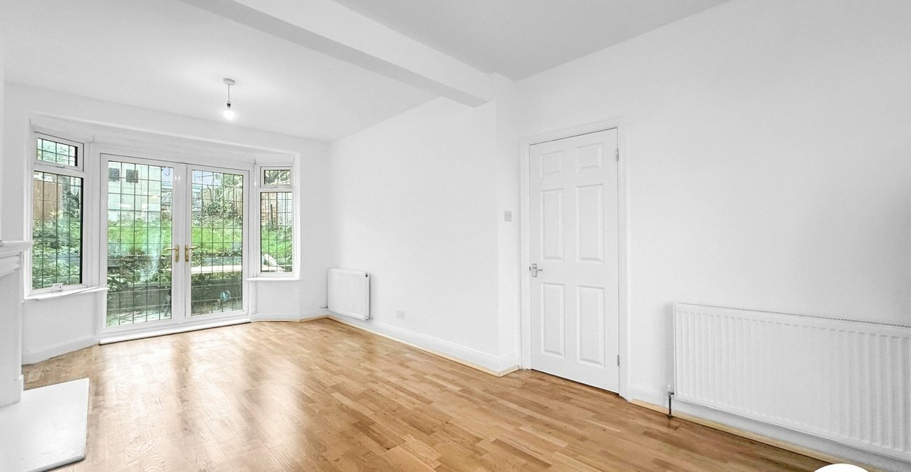 3 bedroom house to rent in London | 