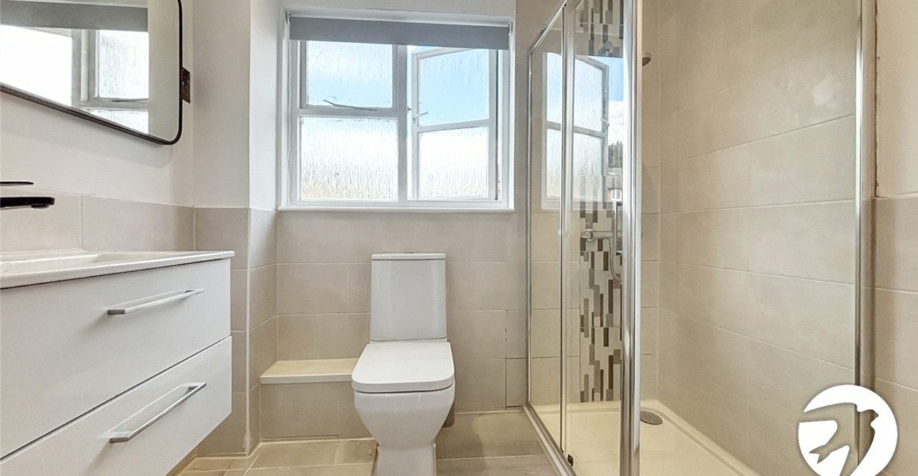 2 bedroom property to rent in Orpington | Robinson Jackson