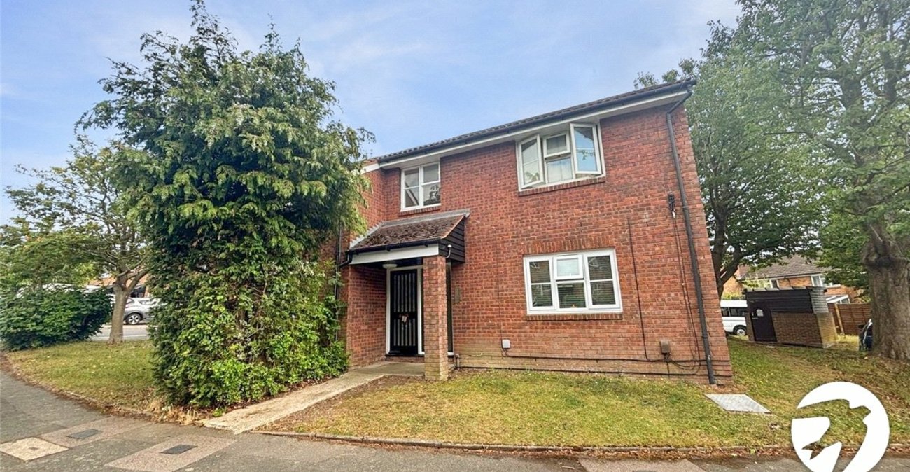 2 bedroom property to rent in Orpington | Robinson Jackson