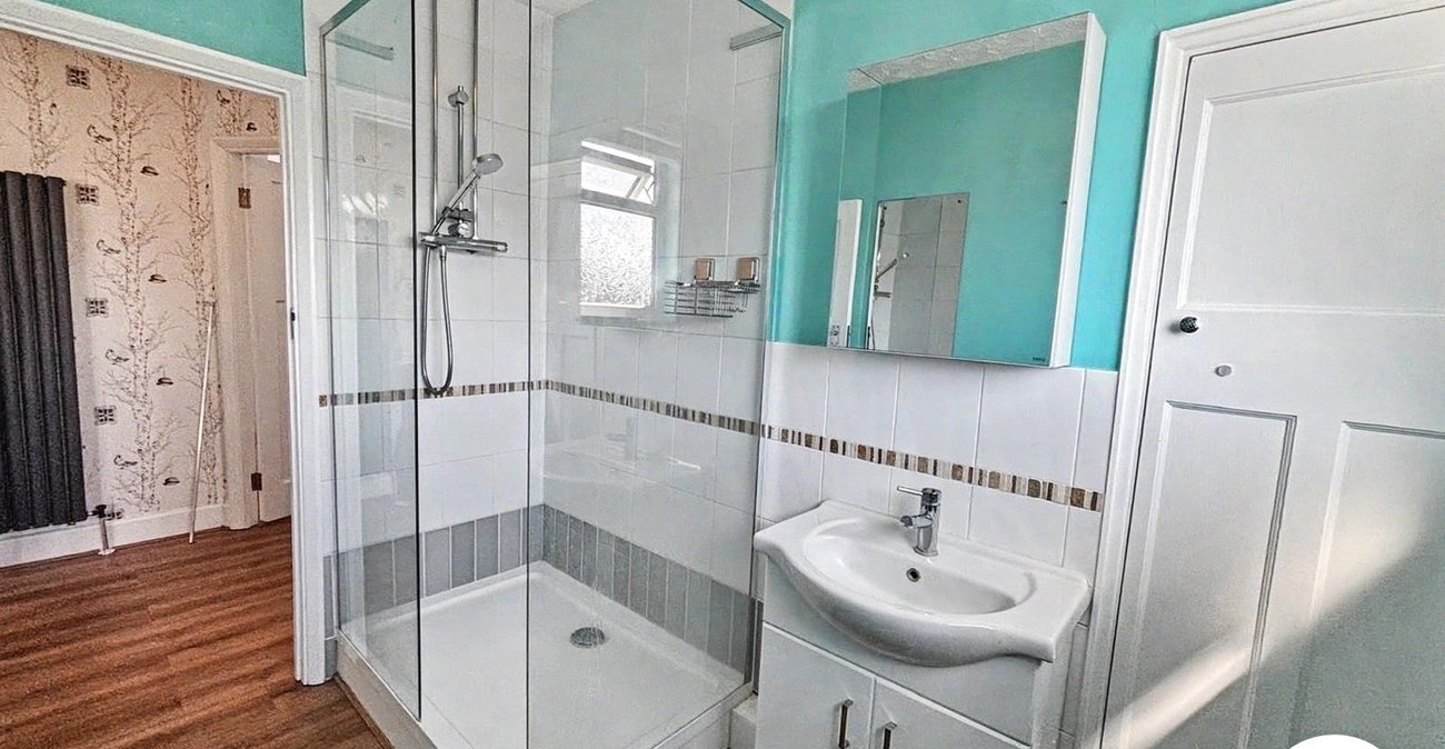 2 bedroom property to rent in Dartford | Robinson Jackson