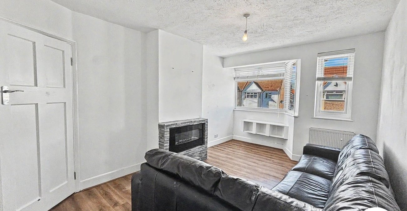 2 bedroom property to rent in Dartford | Robinson Jackson