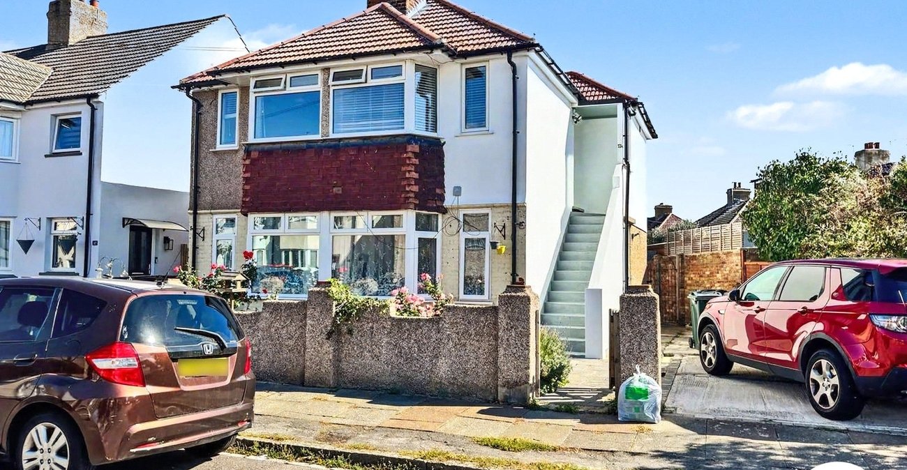 2 bedroom property to rent in Dartford | Robinson Jackson