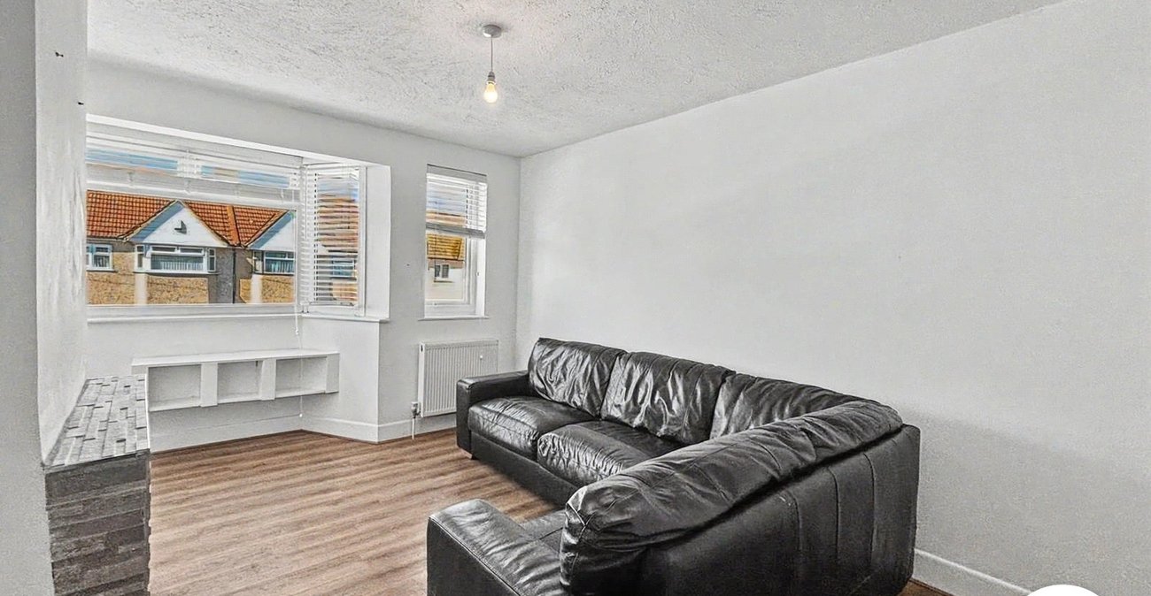 2 bedroom property to rent in Dartford | Robinson Jackson