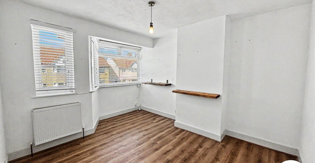 2 bedroom property to rent in Dartford | Robinson Jackson
