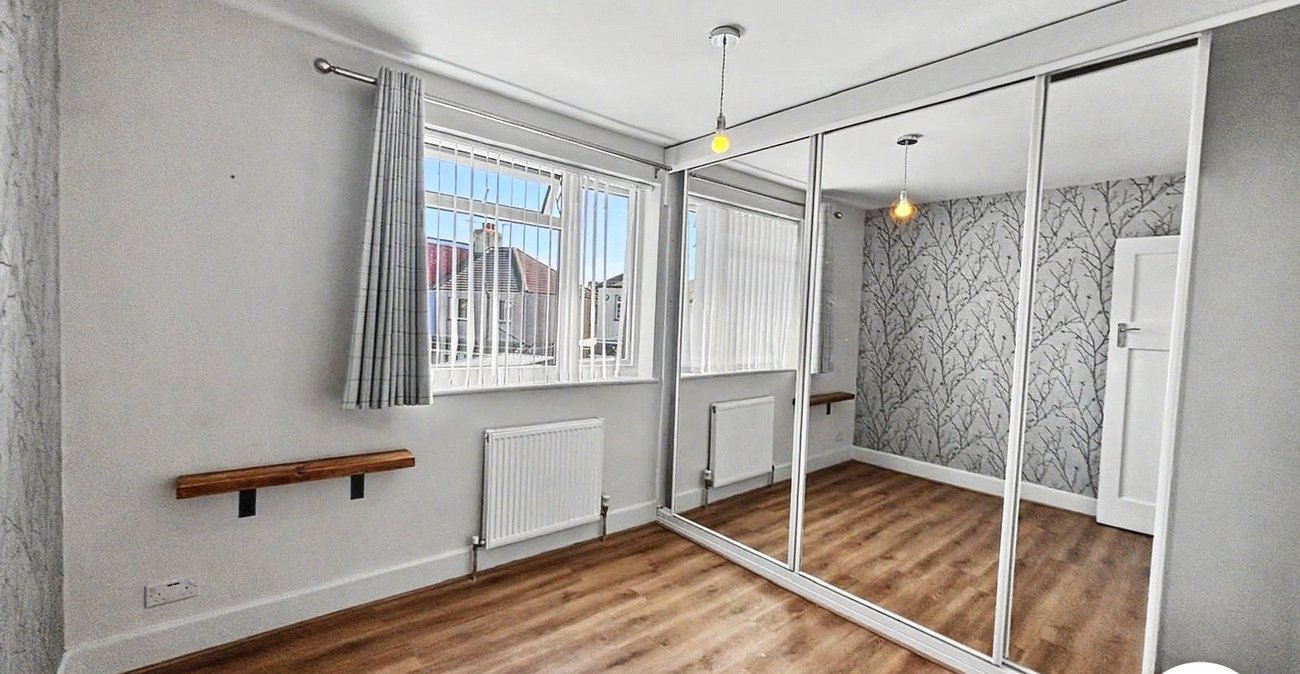 2 bedroom property to rent in Dartford | Robinson Jackson