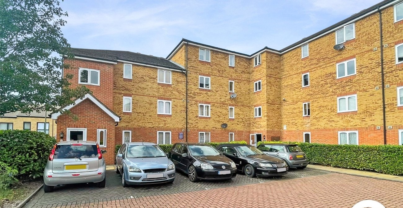 2 bedroom property to rent in Dartford | Robinson Jackson