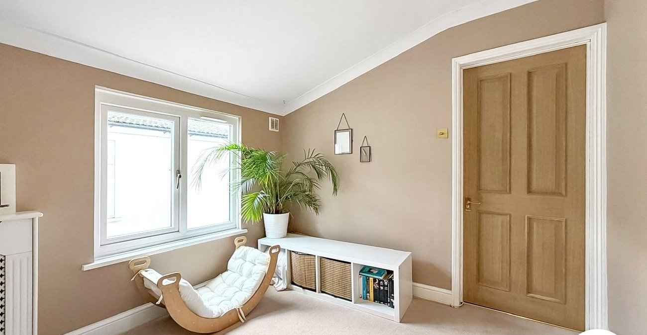 3 bedroom house to rent in Plumstead Common | 