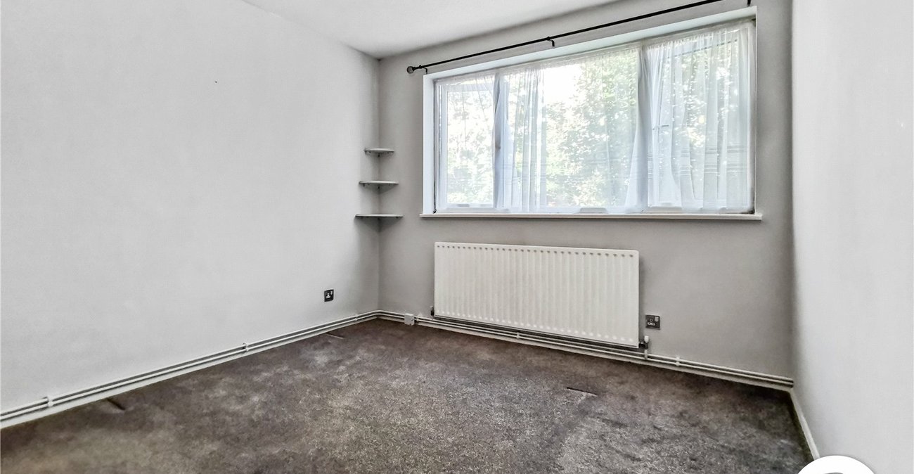 2 bedroom property to rent in Orpington | Robinson Jackson