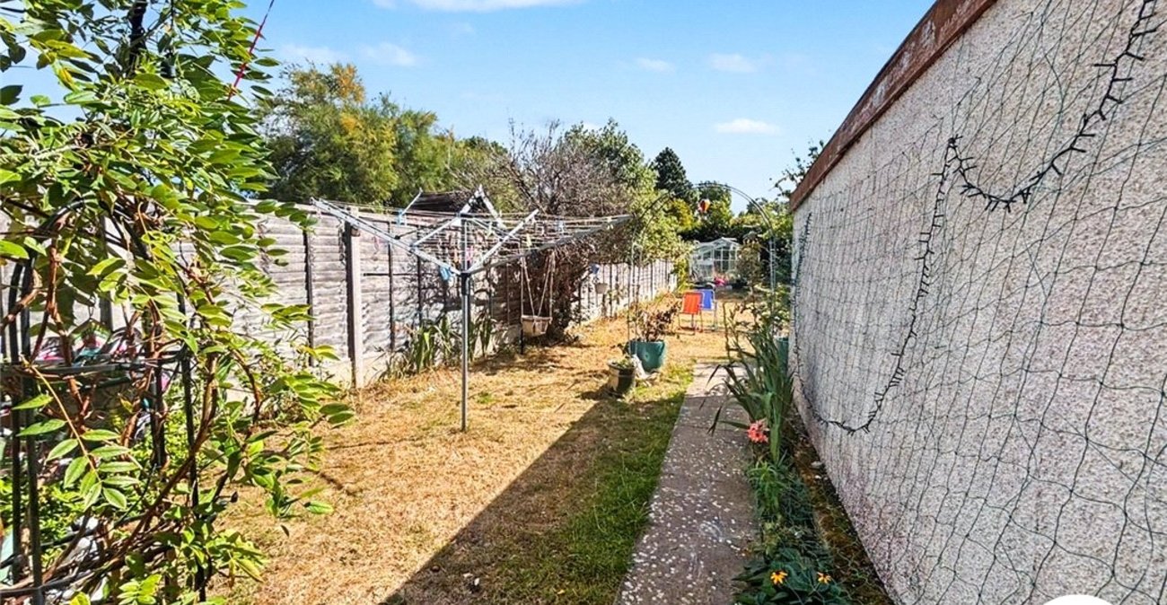 3 bedroom house to rent in Orpington | Robinson Jackson