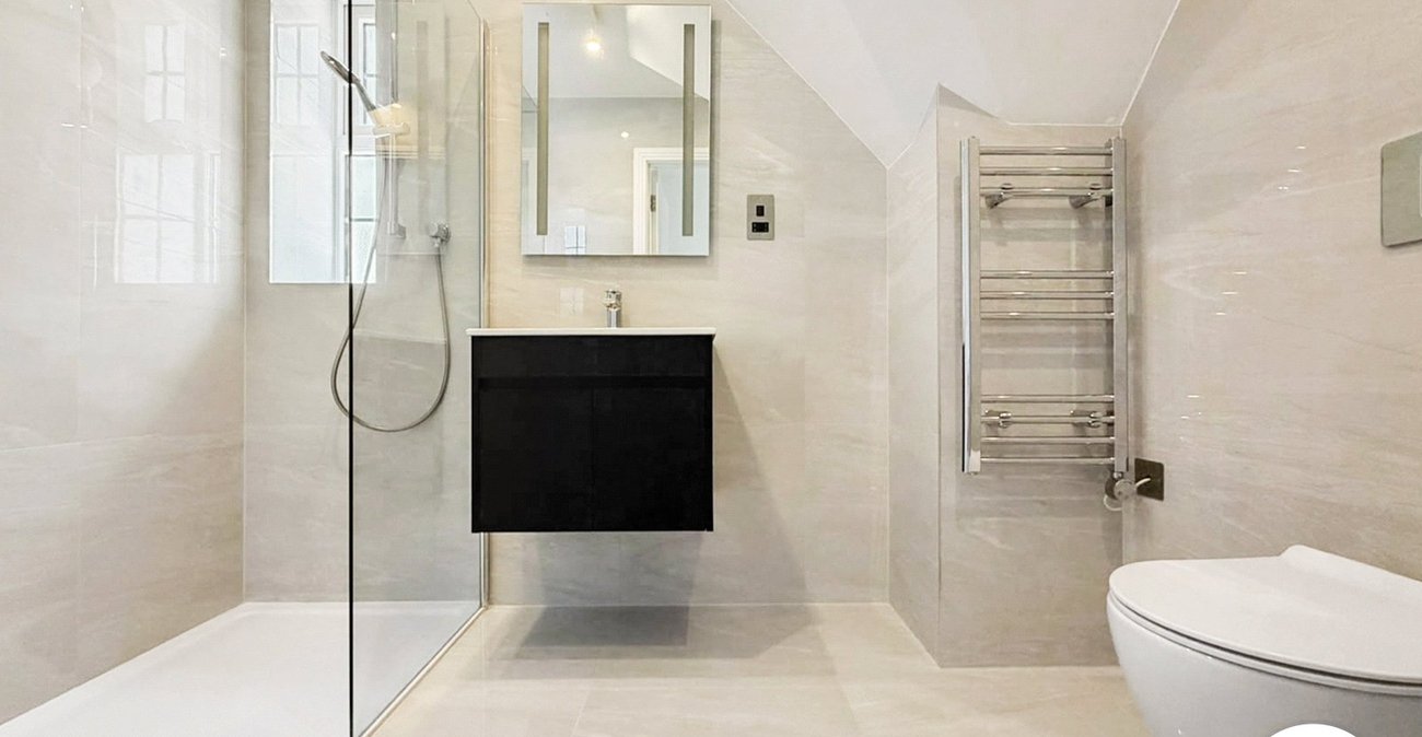 3 bedroom house to rent in London | 