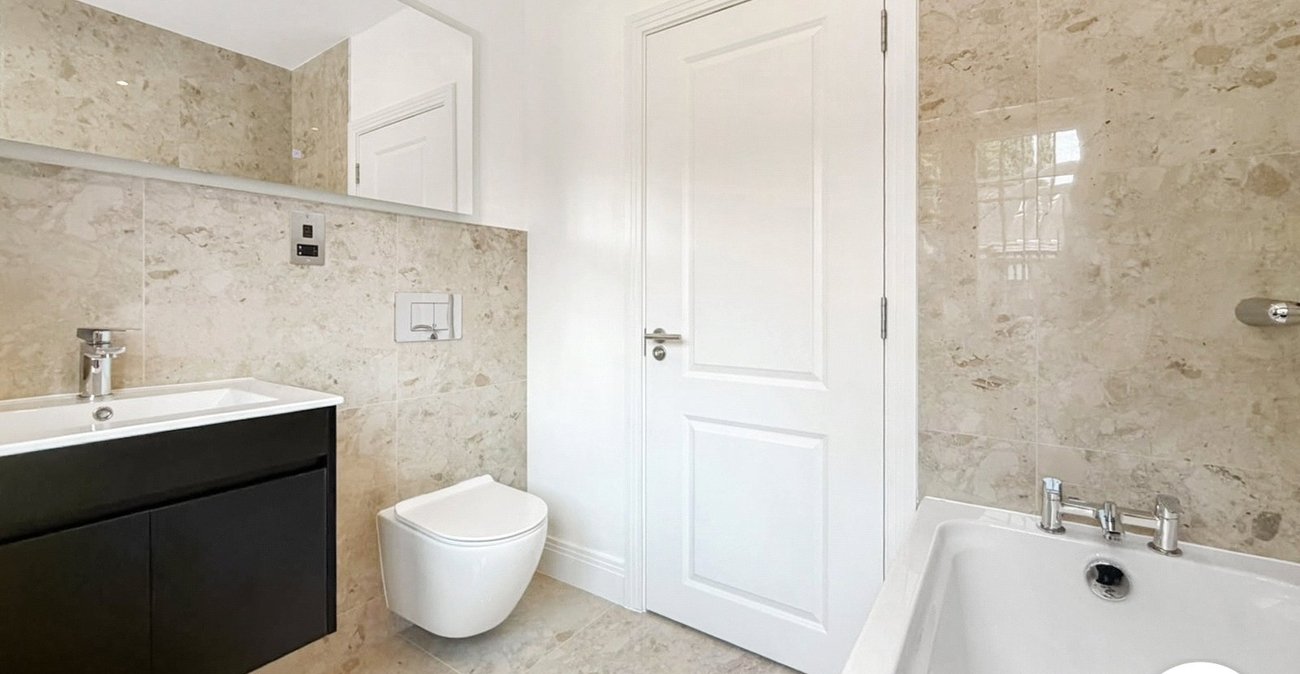 3 bedroom house to rent in London | 