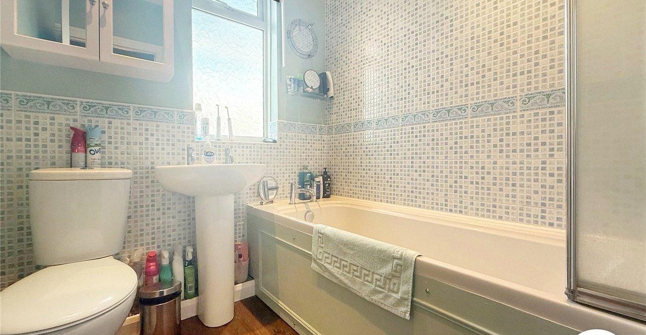 3 bedroom house to rent in Sittingbourne | Robinson Michael & Jackson