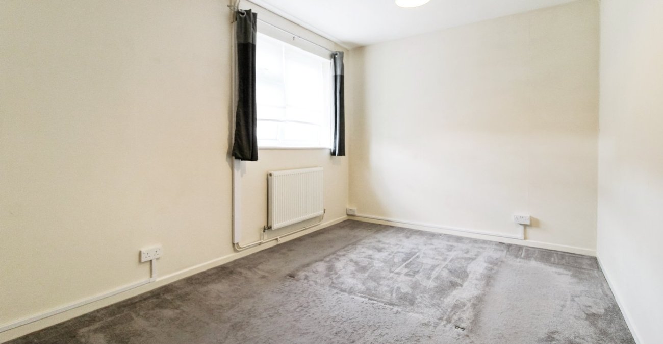 1 bedroom property to rent in Northfleet | Robinson Michael & Jackson