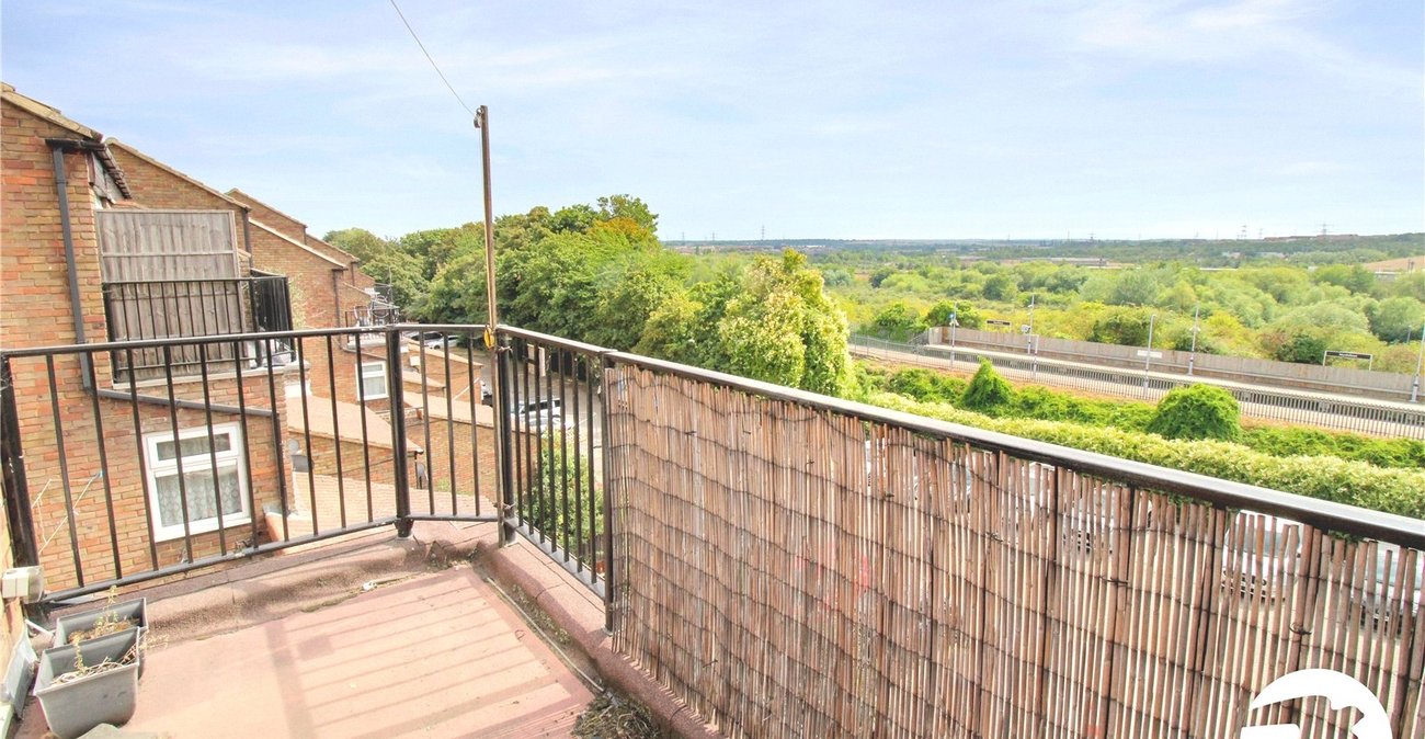 1 bedroom property to rent in Northfleet | Robinson Michael & Jackson