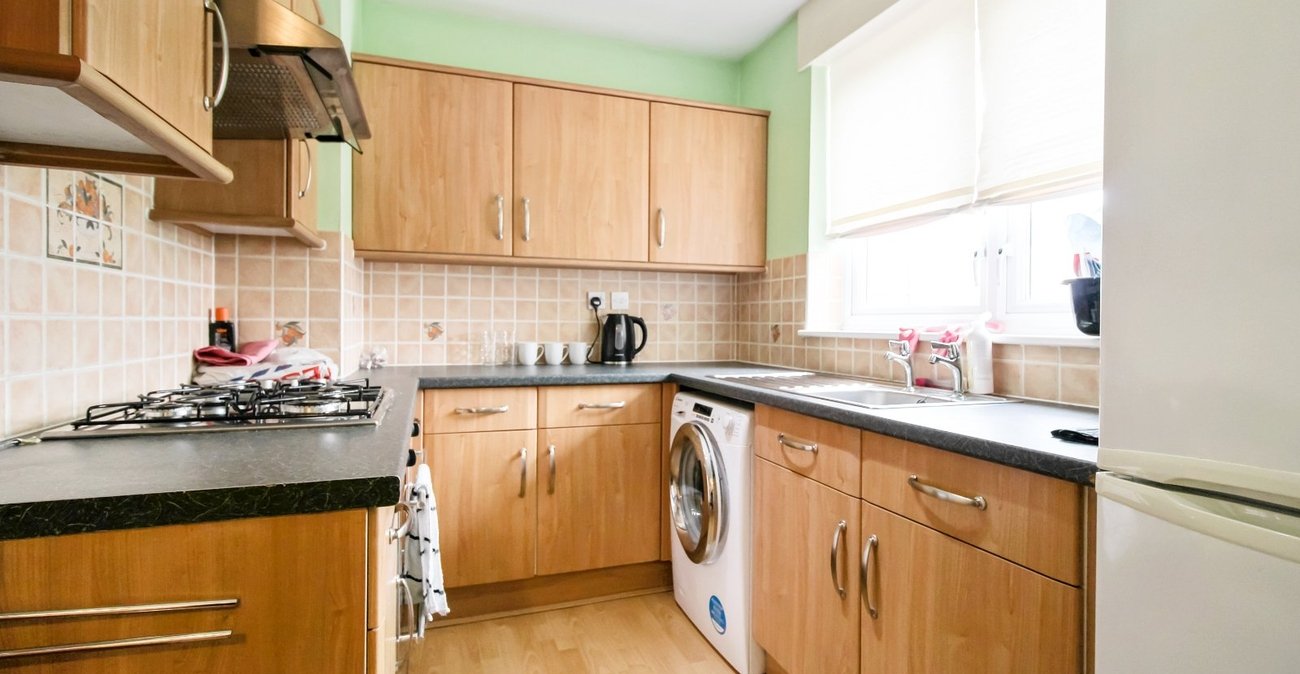 1 bedroom property to rent in Northfleet | Robinson Michael & Jackson