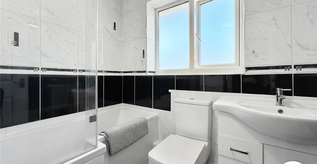 4 bedroom house to rent in Sittingbourne | Robinson Michael & Jackson